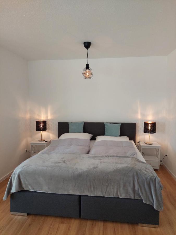 Moderne Wohnung Mit Vollausstattung In Ruhiger Lage, W-Lan Grossrohrsdorf Buitenkant foto