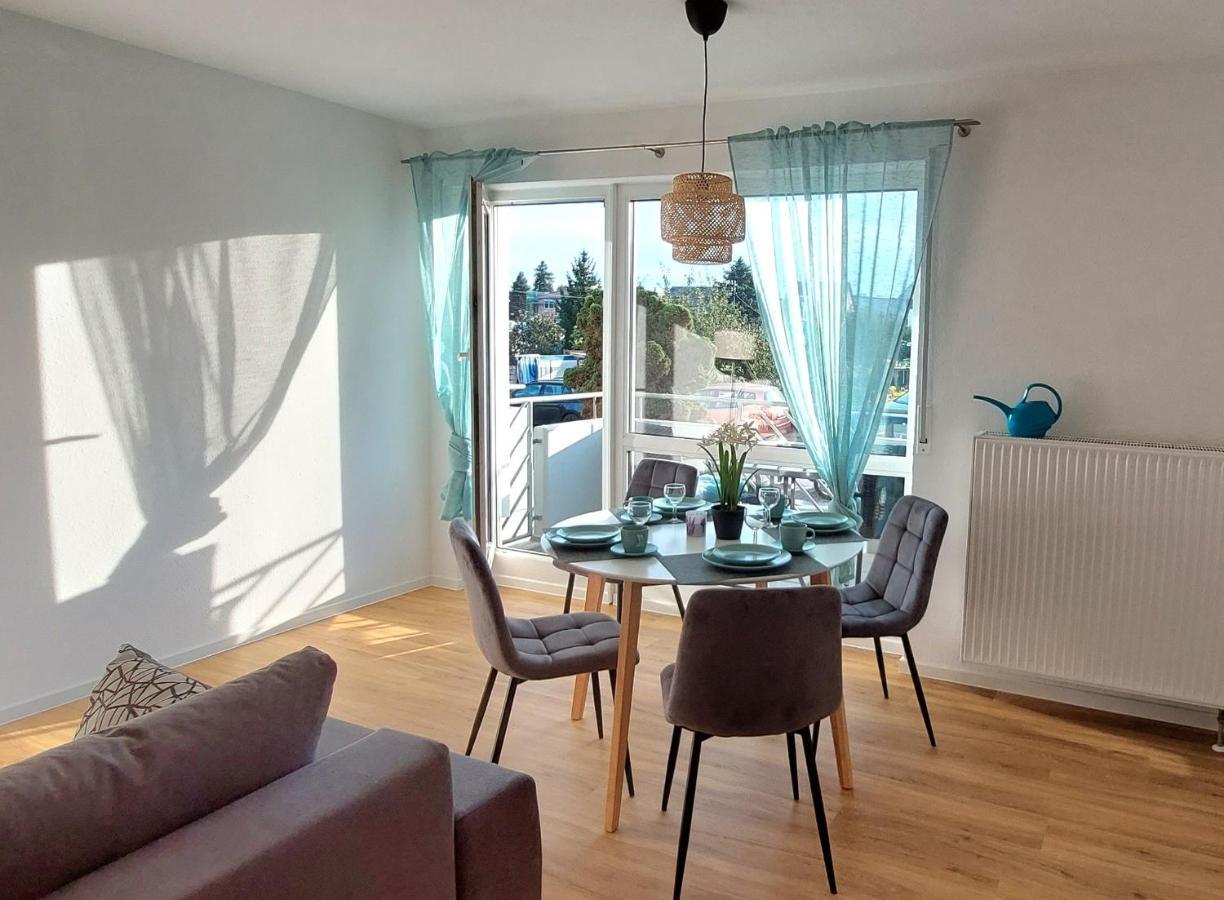 Moderne Wohnung Mit Vollausstattung In Ruhiger Lage, W-Lan Grossrohrsdorf Buitenkant foto