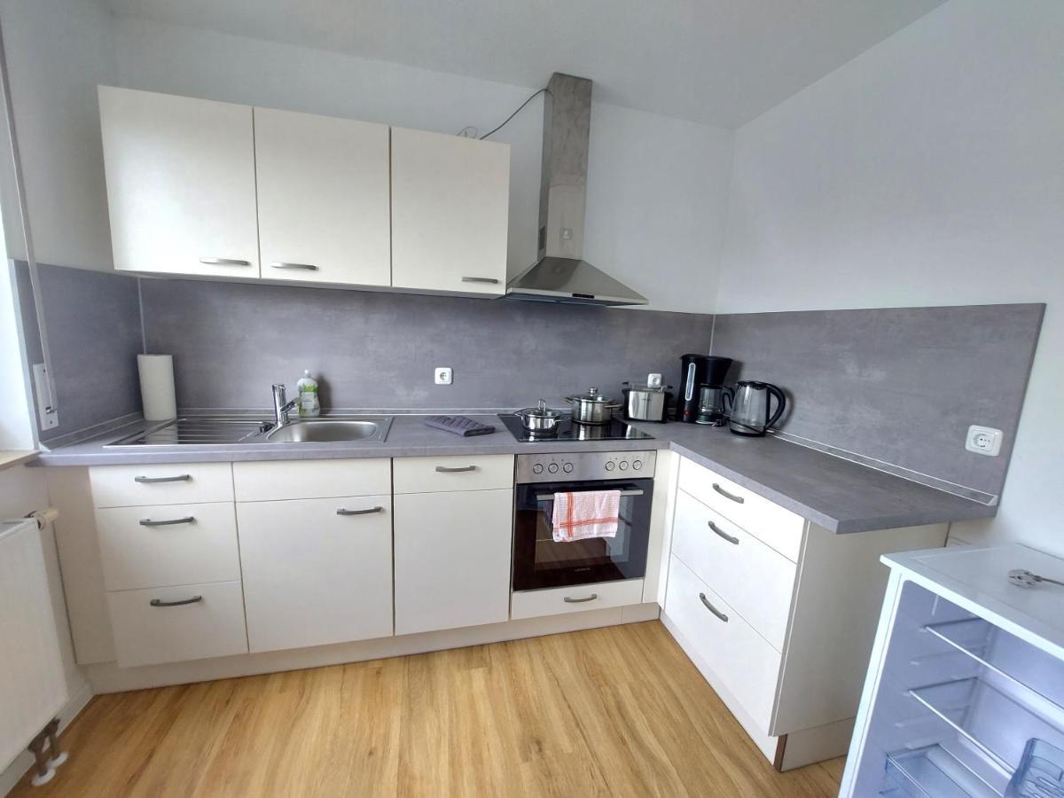 Moderne Wohnung Mit Vollausstattung In Ruhiger Lage, W-Lan Grossrohrsdorf Buitenkant foto