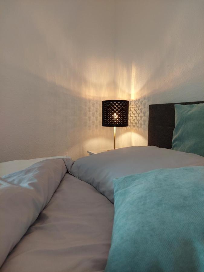 Moderne Wohnung Mit Vollausstattung In Ruhiger Lage, W-Lan Grossrohrsdorf Buitenkant foto